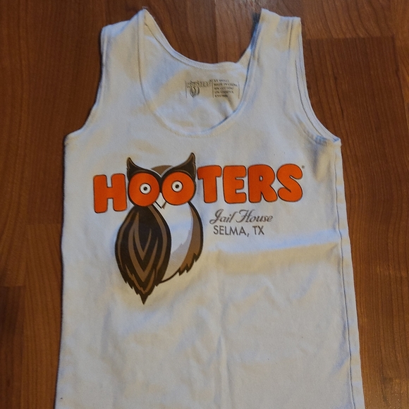 Hooters xxs Jail house Selma, Texas tank top - Picture 2 of 9